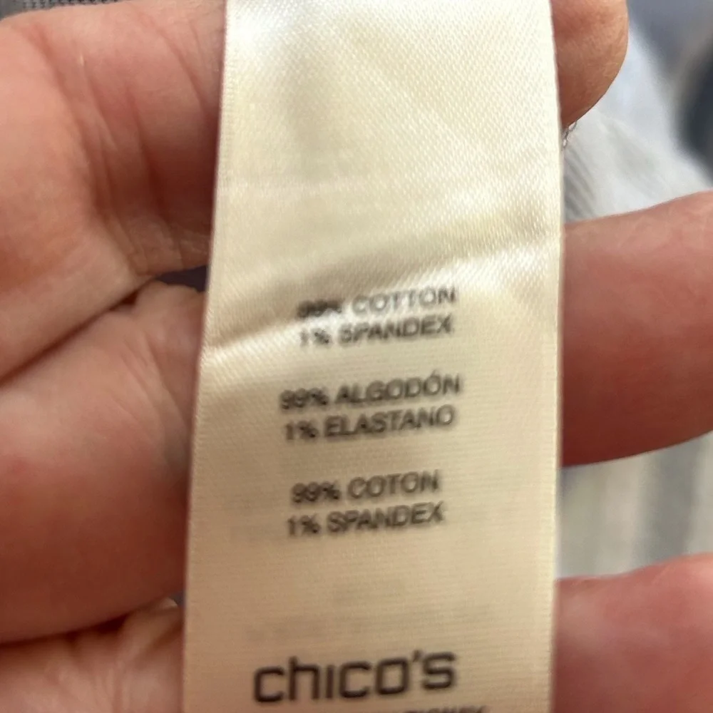 EUC Chicos Cotton zip Front topper, Large